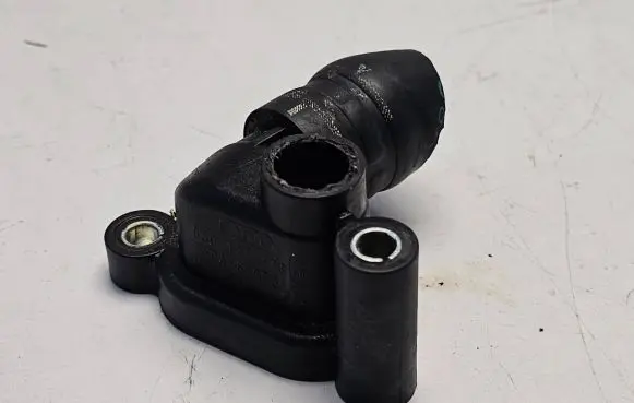 Thermostat/thermostat housing