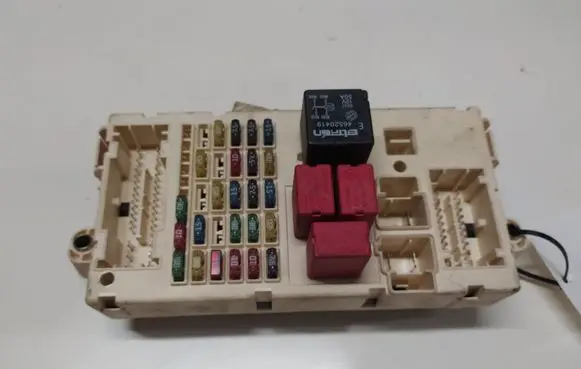 Fiat Stilo Fuse module 51715848 3NCCSJC2D 46750594