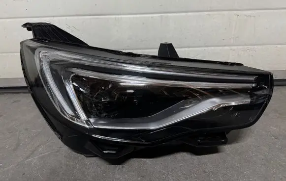 Opel Grandland X Headlight/headlamp YP00015980
