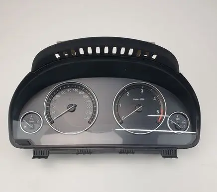 BMW 5 F10 F11 Speedometer (instrument cluster) 9249345
