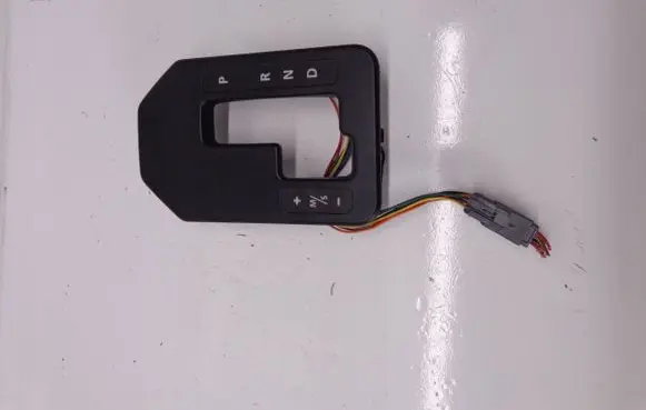 Land Rover Discovery 3 - LR3 Gear shifter surround trim plastic FJV500272XXX