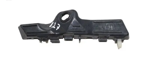 KIA Sorento Front bumper mounting bracket 865932P000