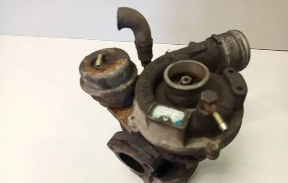 Audi A4 S4 B5 8D Turbo 058145703L