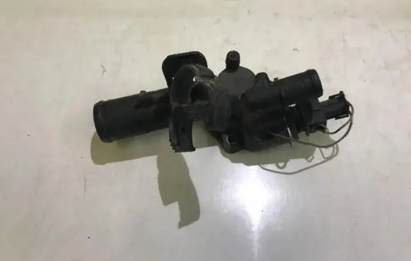 Renault Scenic II - Grand scenic II Engine coolant pipe/hose