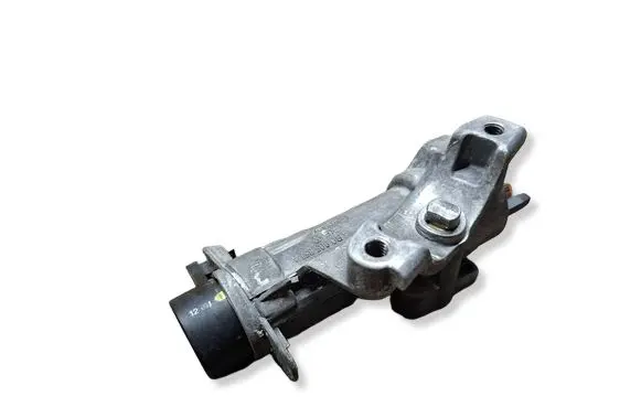Volkswagen PASSAT B5 Ignition lock 4B0905851A