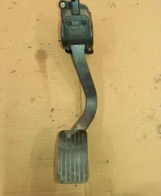 Peugeot 5008 Accelerator throttle pedal 9671416880