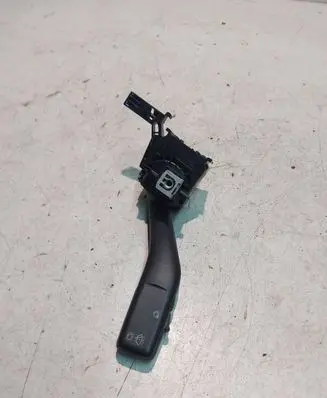 Volkswagen Caddy Wiper control stalk 1K0953519 01203504 20050453195895