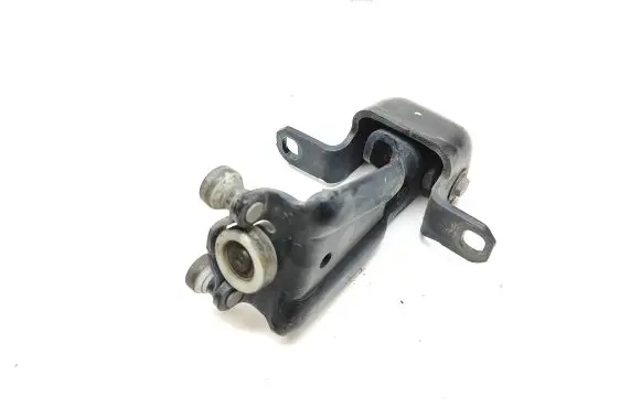 Mercedes-Benz Vito Viano W447 Sliding door middle roller runner A4477600247 ZG5014