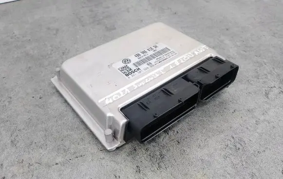 Skoda Superb B5 (3U) Engine control unit/module ECU 4B0906018DH
