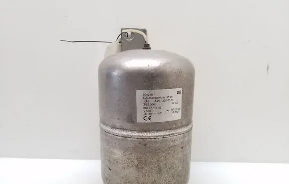 Mercedes-Benz R W251 Vacuum air tank A2513200015