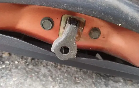 Nissan Murano Z50 Rear door check strap stopper