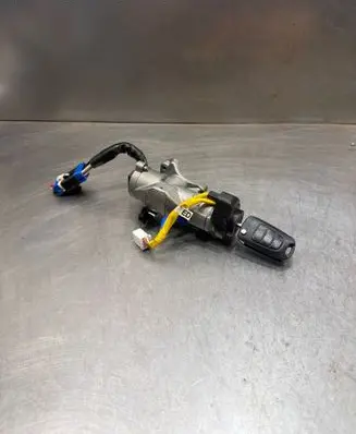 KIA Ceed Ignition lock EDZDC2