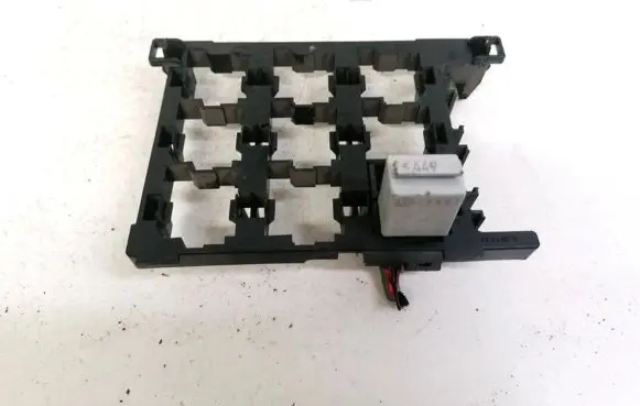 Volkswagen Touran I Fuse box set 1T1937503A