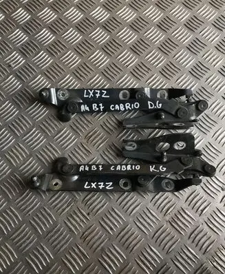 Audi A4 S4 B7 8E 8H Tailgate/trunk/boot hinge 8H0827301B 8H0827302B