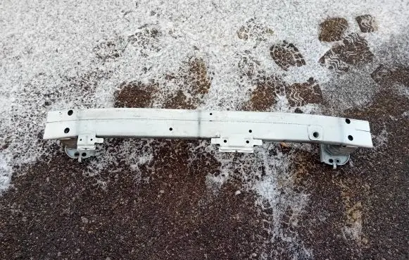 Peugeot 108 Front bumper cross member