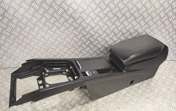 Volkswagen PASSAT B8 Cup holder front 3G0862531