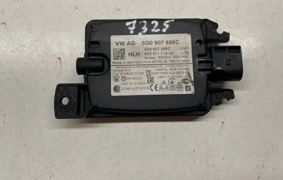 Volkswagen Tiguan Blind spot module 5Q0907686C