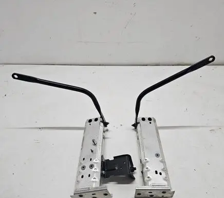 Maserati GranTurismo II Front bumper shock/impact absorber 5121696