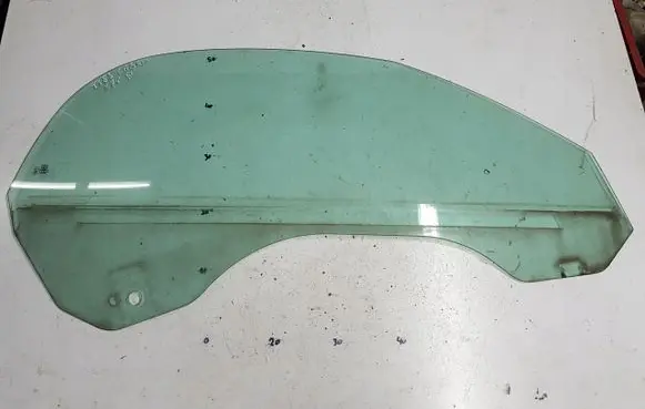 Audi TT TTS Mk2 Sliding door window/glass 