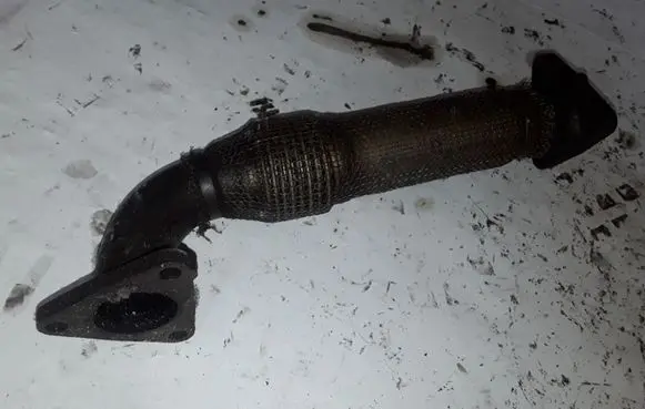 Audi A6 S6 C6 4F EGR valve line/pipe/hose NOCODE