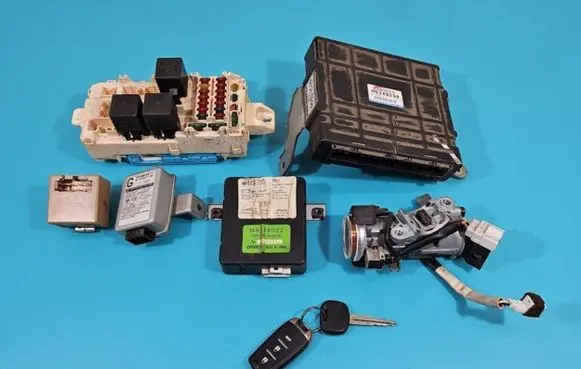 Mitsubishi Galant Engine control unit/module ECU MD340290 IMPRK1398958