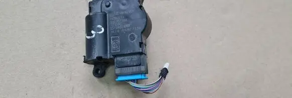 Audi A3 S3 8V Air flap motor/actuator 5Q0907511K 5293862