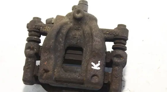 Honda CR-V Rear brake caliper