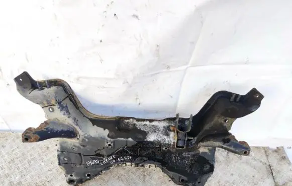 Citroen C4 Grand Picasso Front subframe