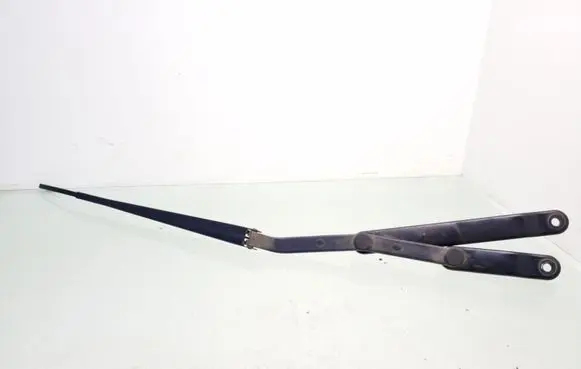 Nissan Almera Tino Front wiper blade arm 4453