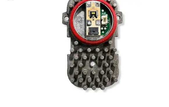 BMW 4 F32 F33 LED ballast control module 1305715084