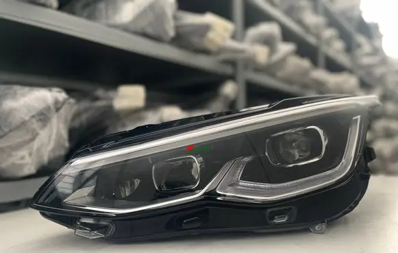 Volkswagen Golf VIII Headlight/headlamp 7H1941035J