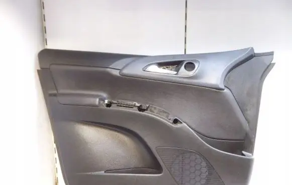 Opel Meriva B Front door card panel trim 46622978367434