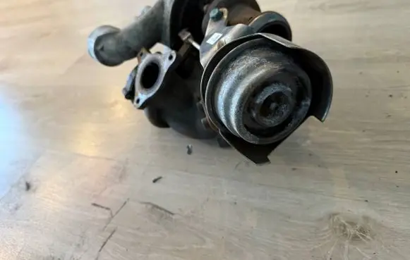 Mercedes-Benz C W203 Turbo A6110960999 6110960999