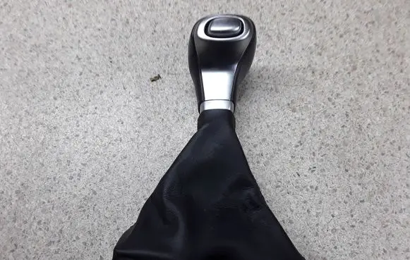Gear lever shifter trim leather/knob