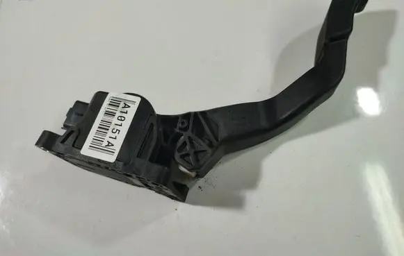 Peugeot 307 Accelerator throttle pedal F00C3E2045