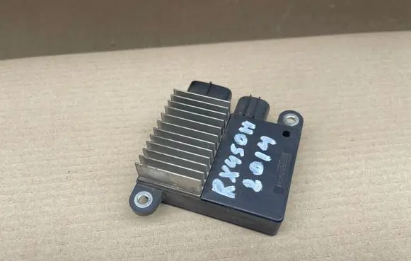 Lexus RX 450H Coolant fan relay 8925726020