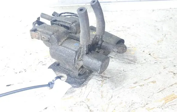 Mitsubishi Pajero Vacuum valve 