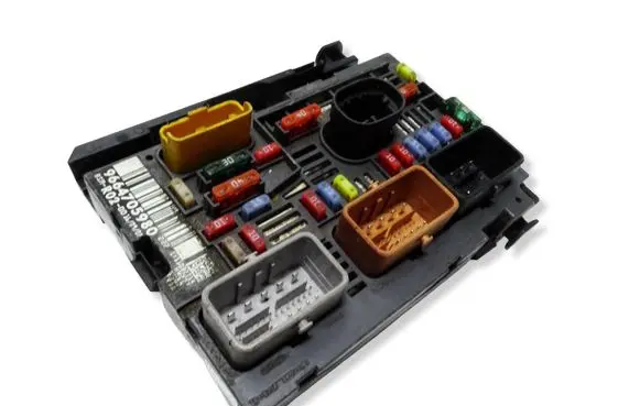 Citroen C4 I Picasso Fuse module 9664705980