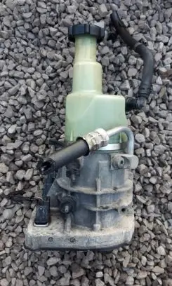 Ford Mondeo MK IV Power steering pump