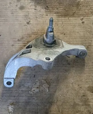 Renault Arkana Gearbox mounting bracket 112339294R