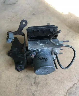 Toyota Corolla Verso E121 ABS Pump