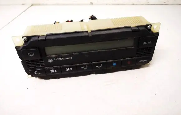 Volkswagen PASSAT B5 Climate control unit 3b1907044b 5hb007617-10