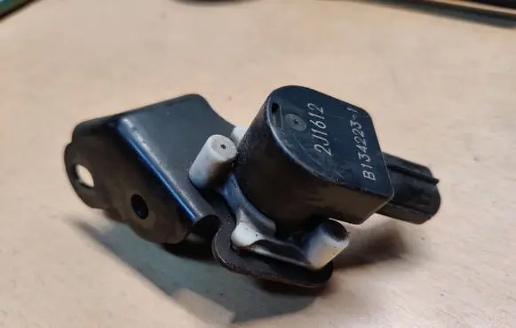 Honda Civic IX Headlight level adjustment motor 2J1612 B1342231