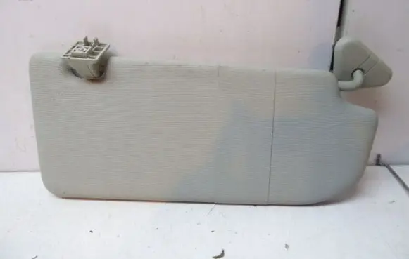 MG ZS Sun visor