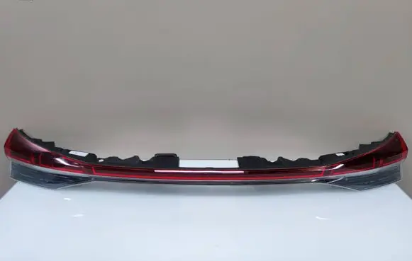 Tailgate rear/tail lights