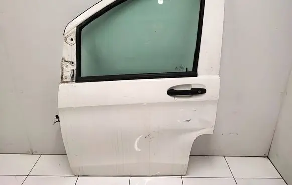 Mercedes-Benz Vito Viano W447 Front door 