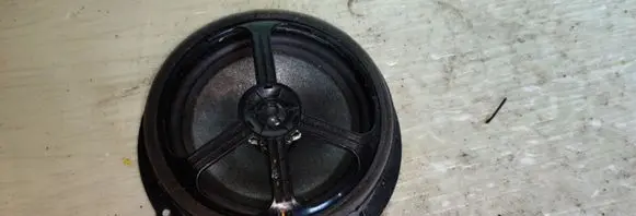 KIA Sorento Front door speaker 963412PAA0