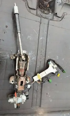 Steering wheel axle set