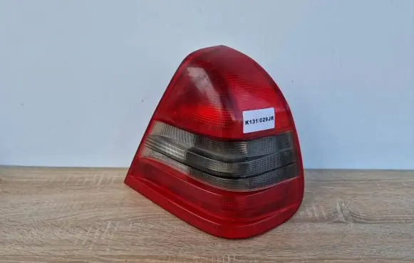 Mercedes-Benz C AMG W202 Rear/tail lights 2028201064R