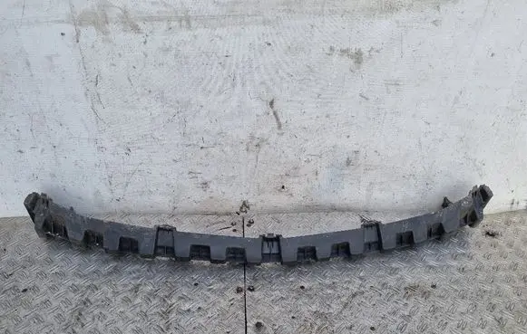 Mercedes-Benz C W204 Front bumper mounting bracket A2048852765